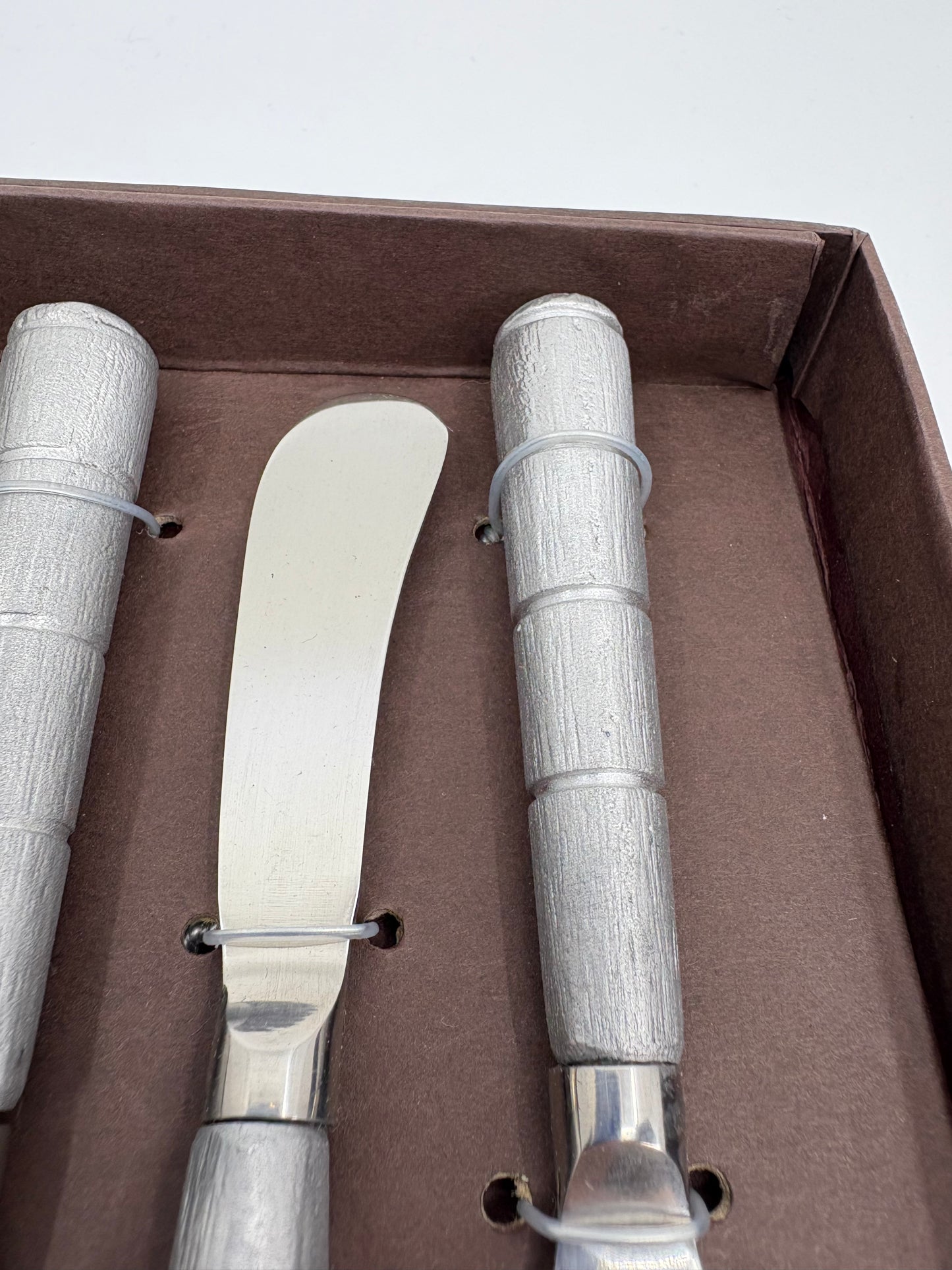 Silver Knives - Set of 4 - 16x2cm