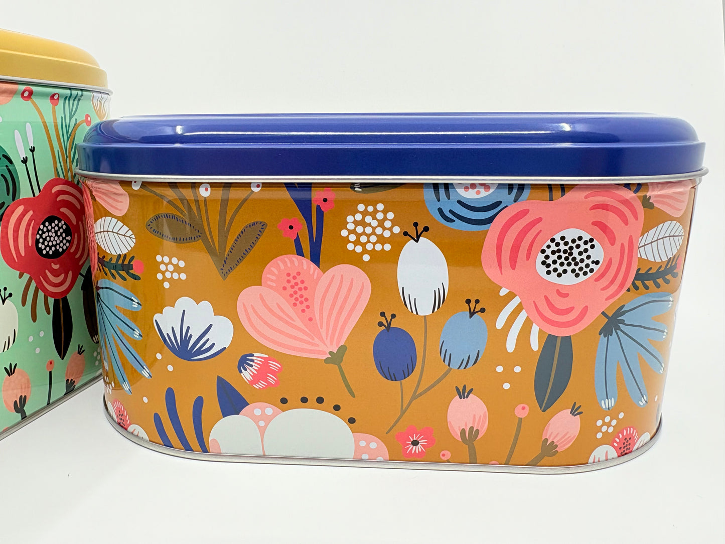 Lavida Tin Containers - Set of 2 - 25x16x14cm and 22x14x12cm