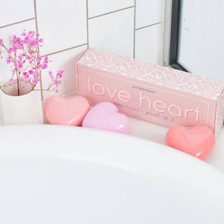 Annabel Trends Bath Fizzers - Love Heart Pack of 3 - 80g - 21.5x7cm