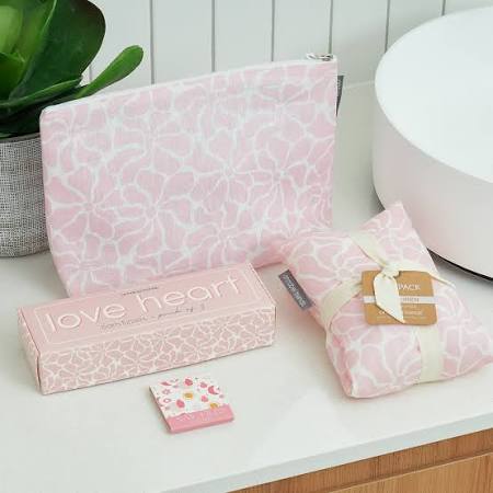 Annabel Trends Bath Fizzers - Love Heart Pack of 3 - 80g - 21.5x7cm