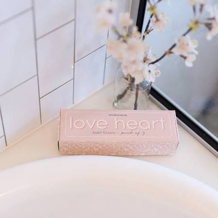 Annabel Trends Bath Fizzers - Love Heart Pack of 3 - 80g - 21.5x7cm