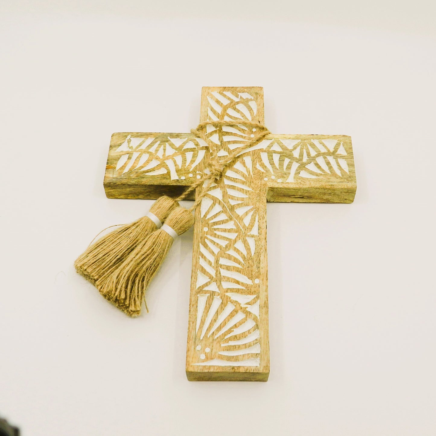 Coast to Coast Wooden Cross - 27x21cm