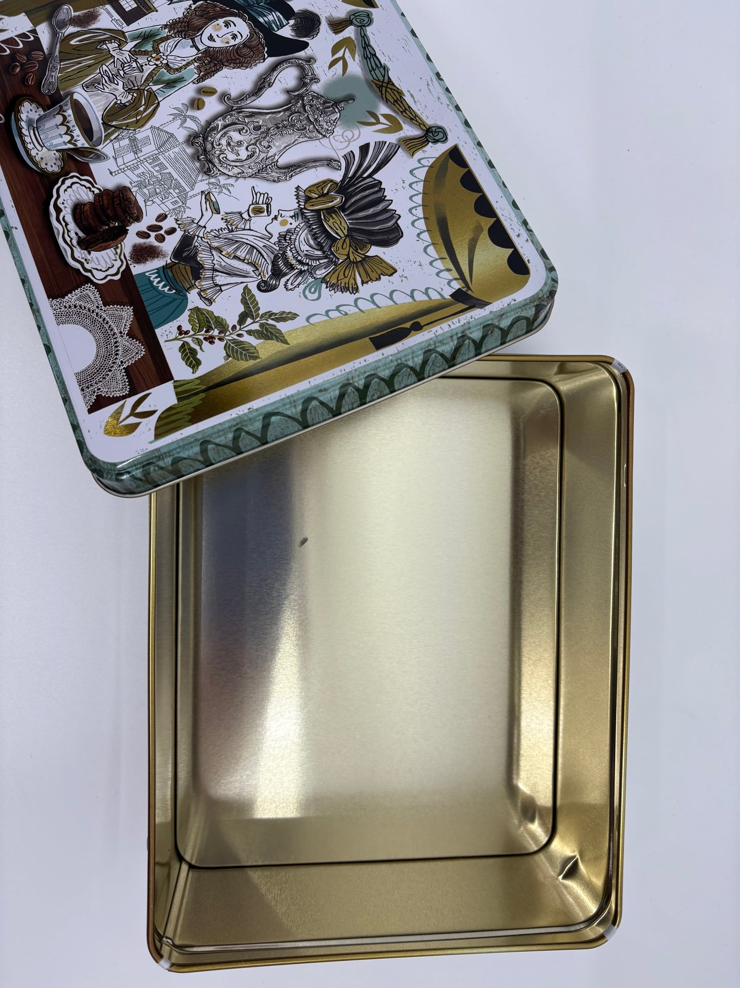 Gillian Martin Coffee Biscuit Tin - 19.5cm x 15.4cm x 7.5cm