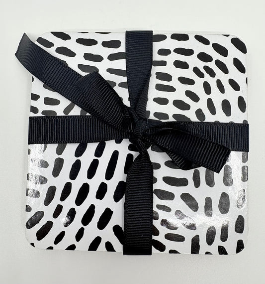 Finlayson Pikkuva Hard Corkback - Black and White - Set of 4