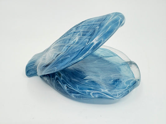 Blue Glass Clam - 15x2cm