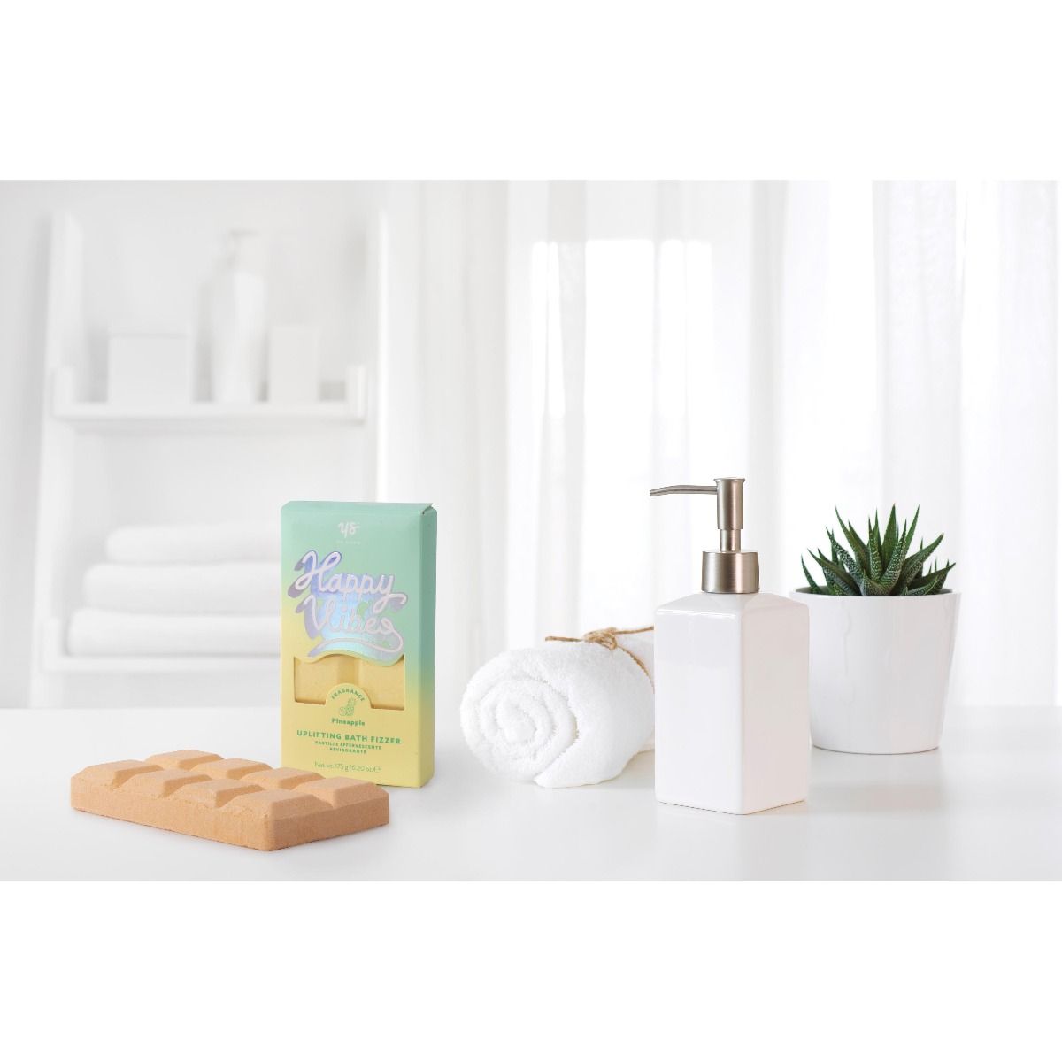 Yes Studio Bath Fizzer - Uplifting Pineapple